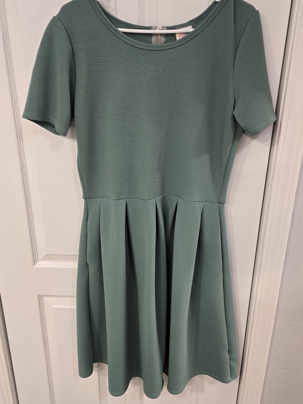 LuLaRoe Girls' Mint Green Short Sleeve Pleated Skater Dress